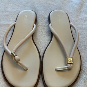 Michael Kors Beige Flip-Flop Sandals. 9M